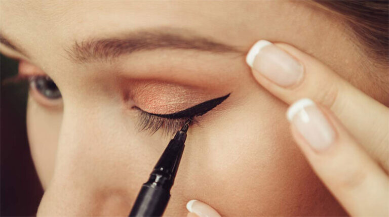 Which Type of Eyeliner is Best for Beginners